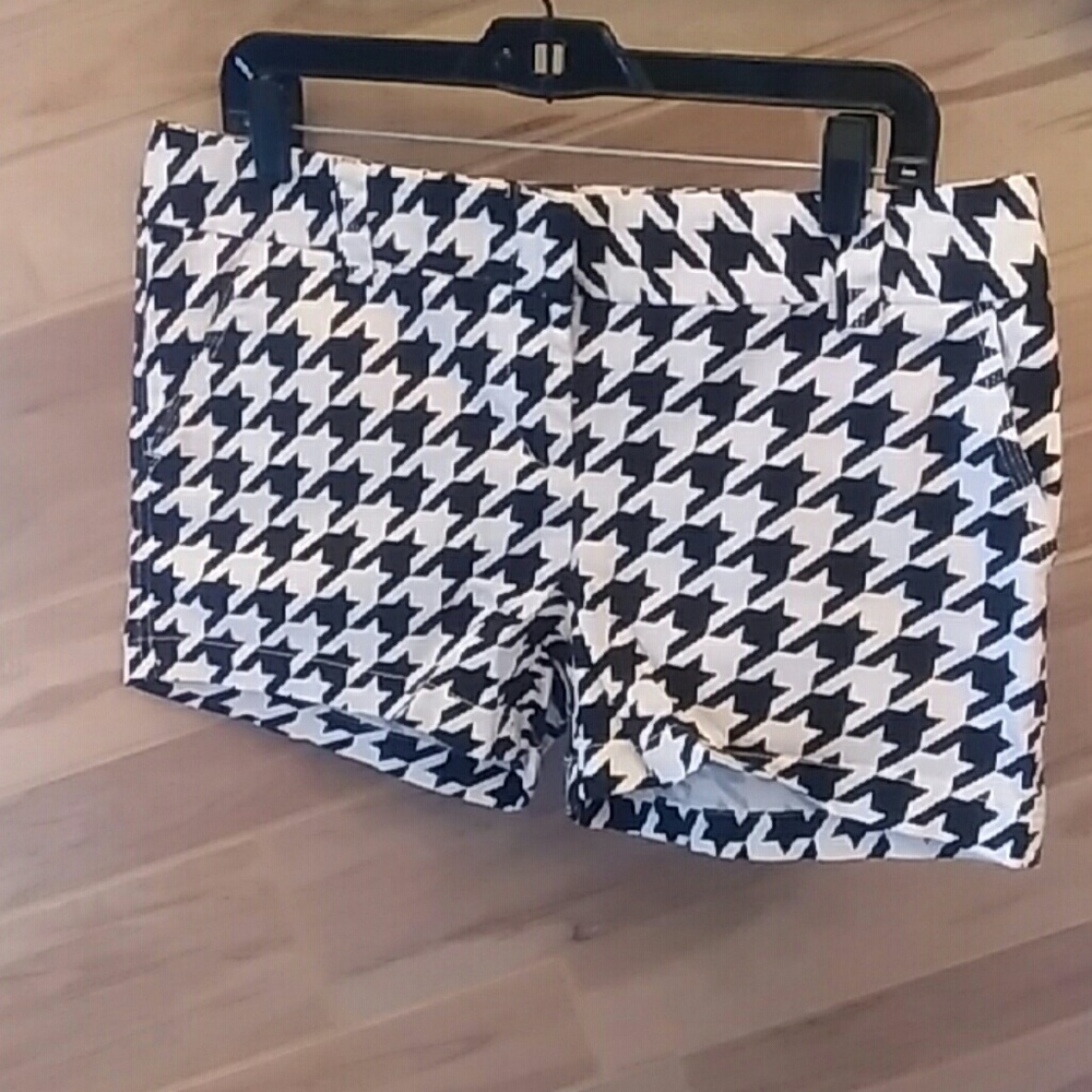 Womens Loudmouth golf shorts size 10